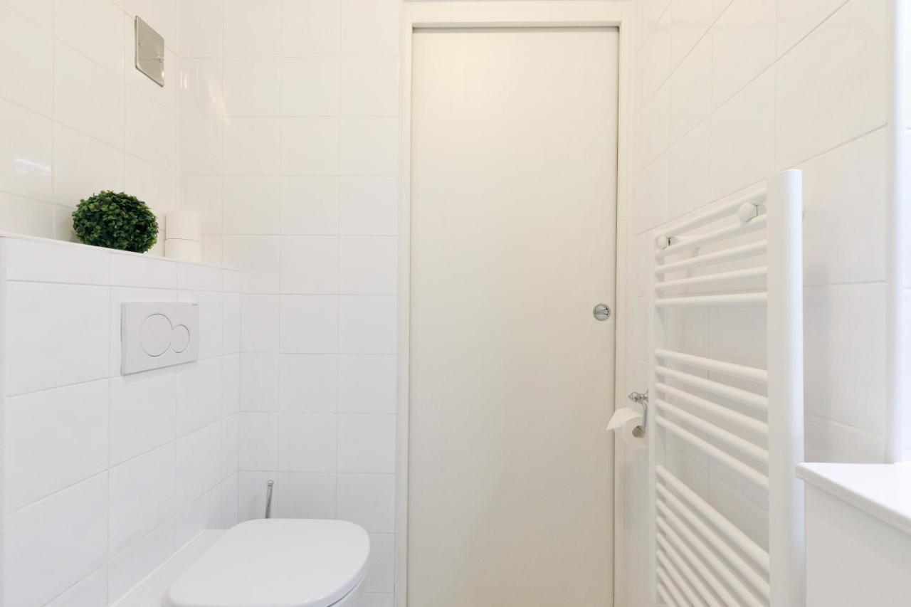 Le Minerve Yourhosthelper Cannes Bagian luar foto